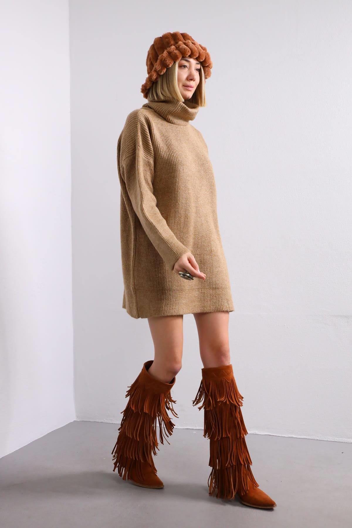 Camel Turtleneck Long Knitted Pullover Camel Turtleneck Long Knitted Pullover
