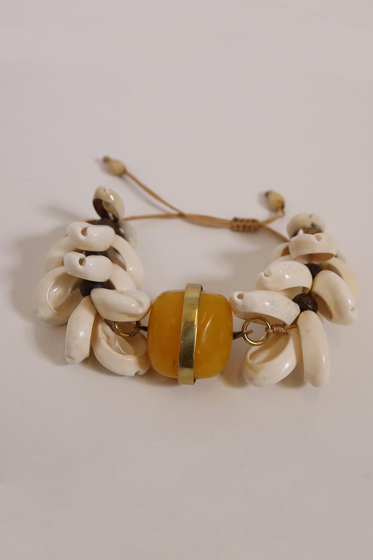 Deniz Kabuklu Tasarım Reçine Bileklik - Şaman Butik Deniz Kabuklu Tasarım Reçine Bileklik