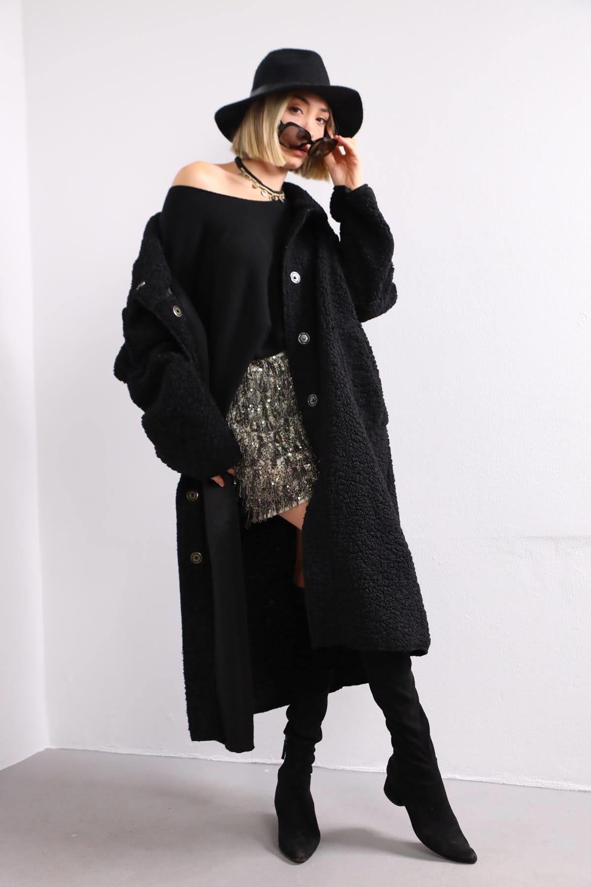 Siyah Dikiş Detaylı Oversize Kaban - Şaman Butik Siyah Dikiş Detaylı Oversize Kaban