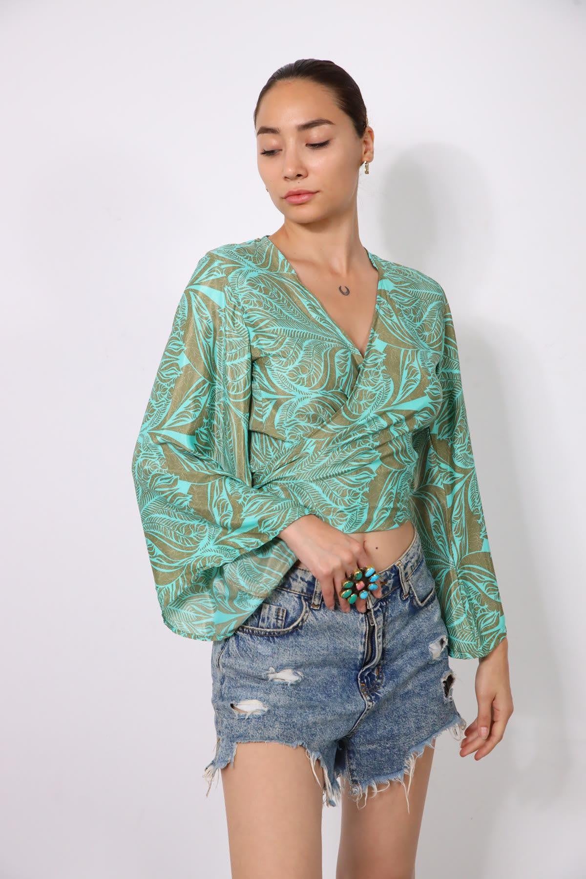 Mint Yeşili Uzun Kollu İpek Bolero - Şaman Butik Mint Yeşili Uzun Kollu İpek Bolero