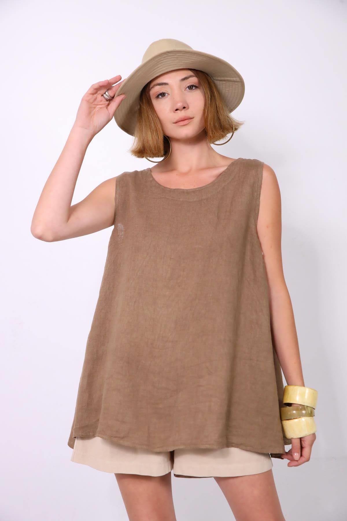 Toprak Rengi Keten Arkası Bağlamalı Kolsuz Bluz - Şaman Butik Toprak Rengi Keten Arkası Bağlamalı Kolsuz Bluz