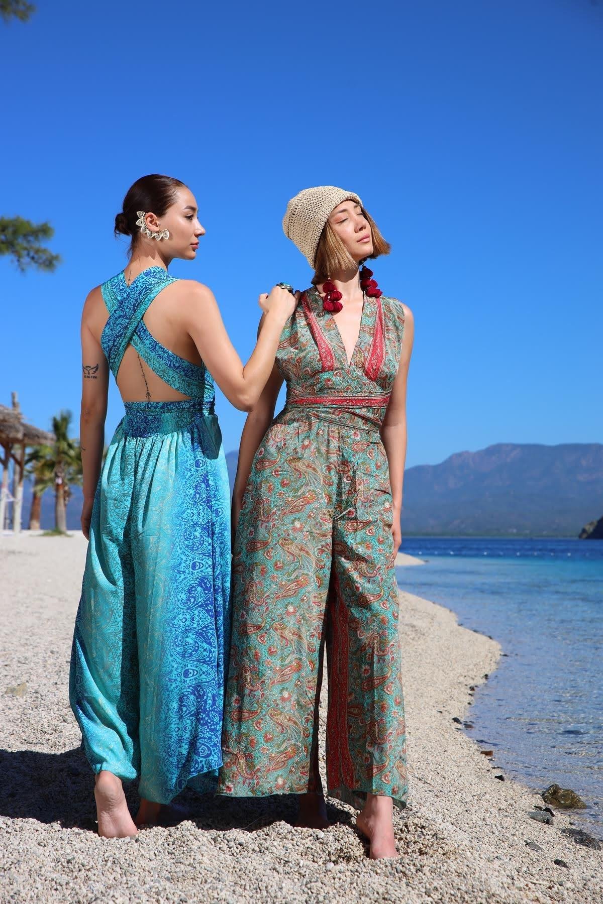  Turkuaz Desenli İpek Tulum