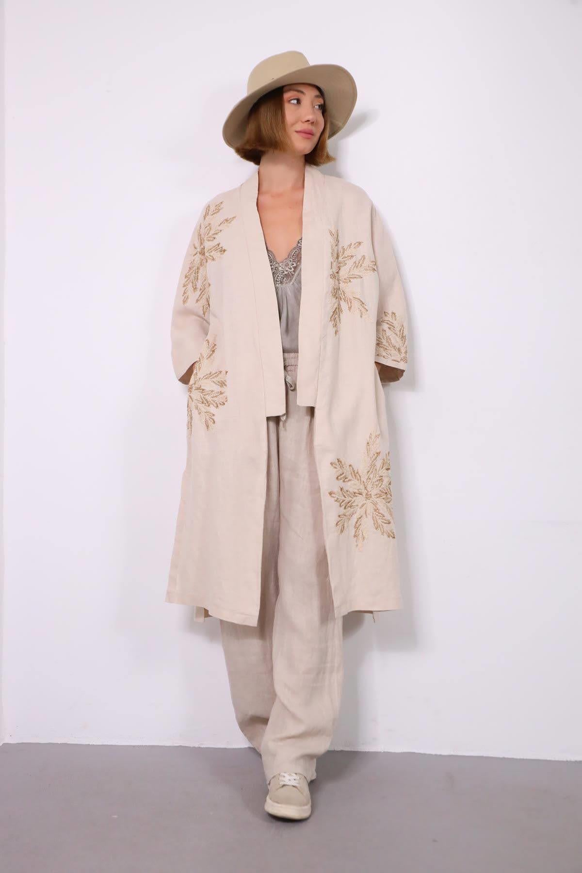 Krem Rengi Yanları Yırtmaçlı Nakışlı Kaftan - Şaman Butik Krem Rengi Yanları Yırtmaçlı Nakışlı Kaftan