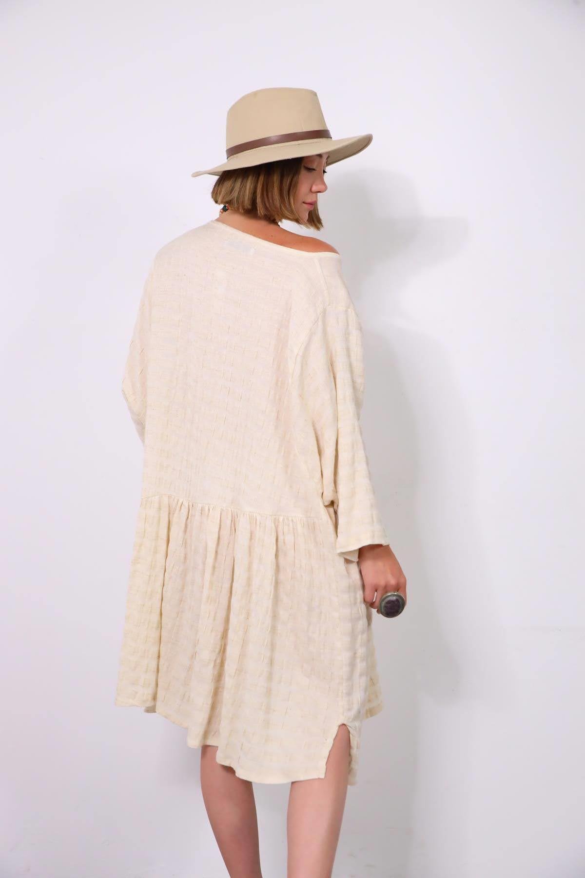 Krem Rengi Çizgili Tek Cepli Elbise - Şaman Butik Krem Rengi Çizgili Tek Cepli Elbise