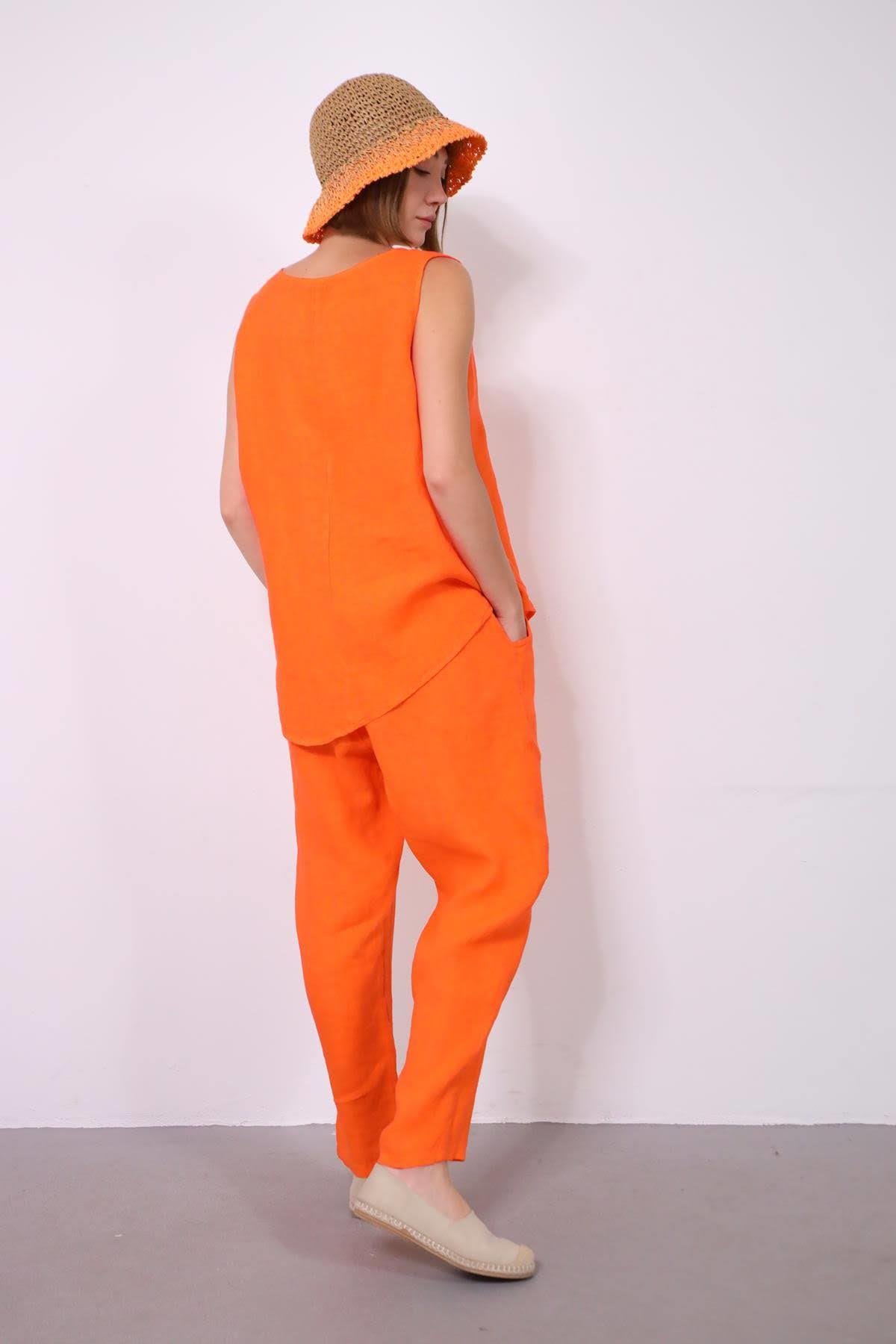  Turuncu Dikişli Sıfır Kol Bluz ve Pantolon Keten Takım