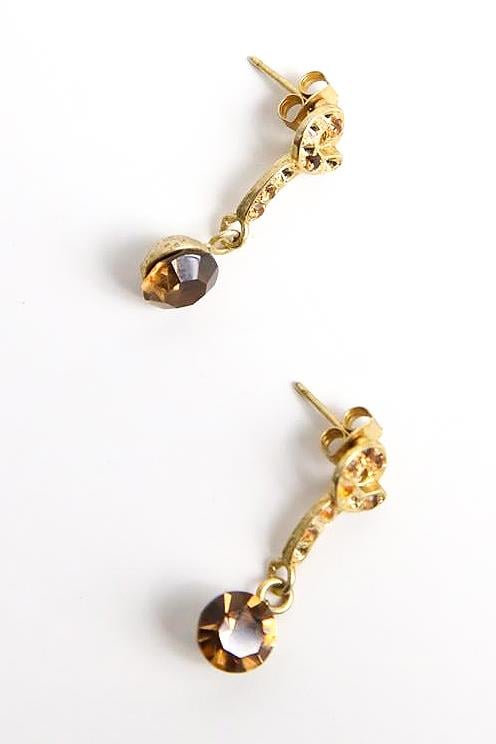 Kristal Taşlı Ucu Kıvrımlı Küpe - Şaman Butik Kristal Taşlı Ucu Kıvrımlı Küpe