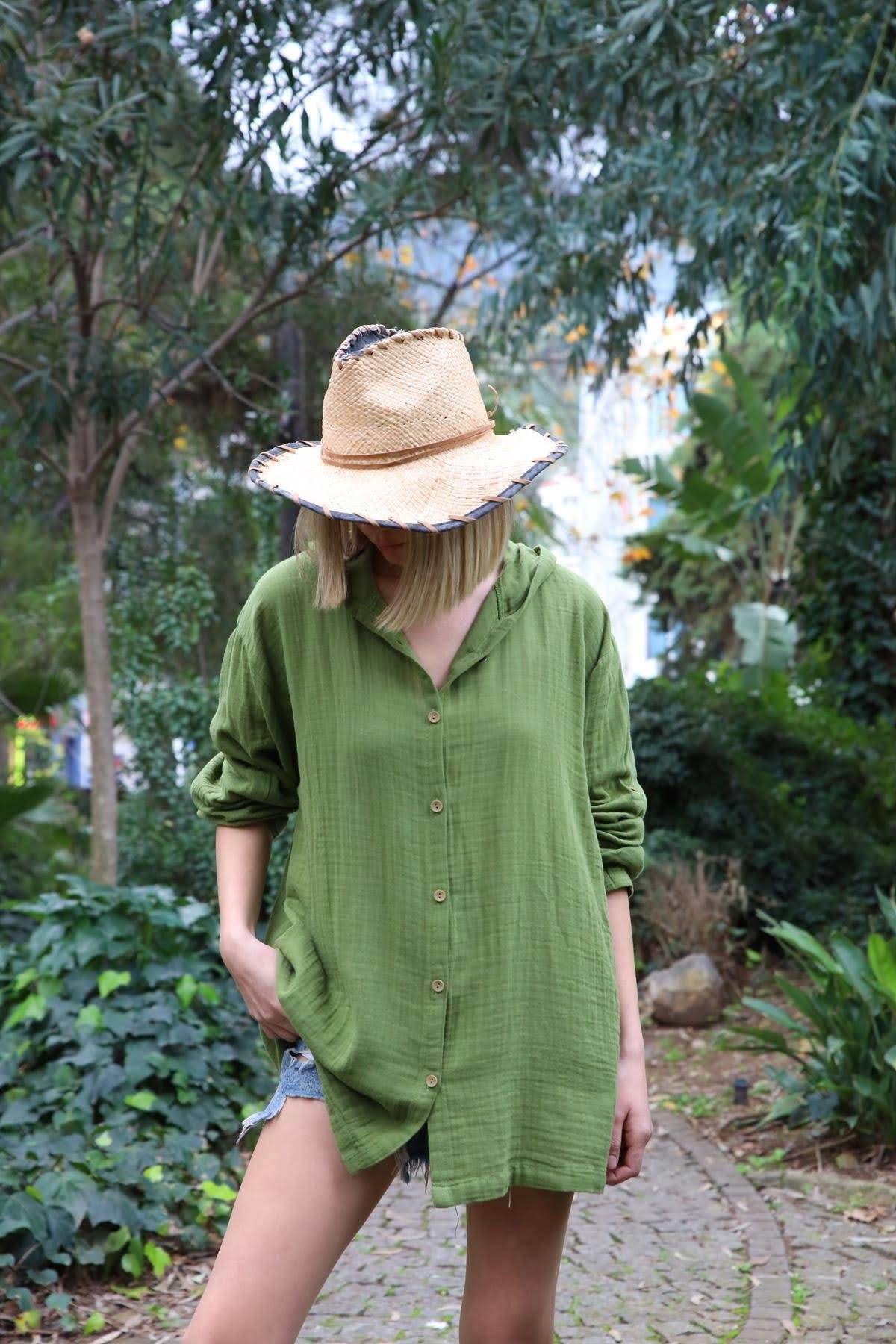  Yeşil Kapüşonlu Müslin Gömlek