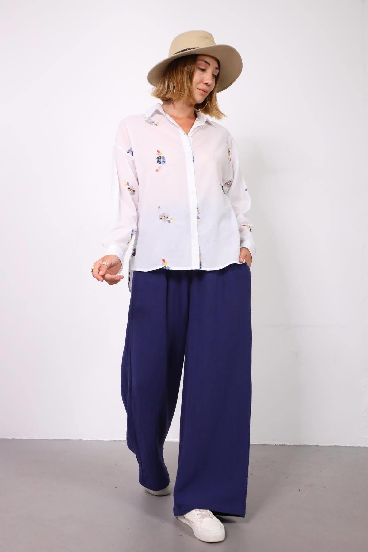 Beyaz Çiçek Desenli Gömlek - Şaman Butik - Bohem Giyim ve Aksesuar | Kadın & Erkek Beyaz Çiçek Desenli Gömlek