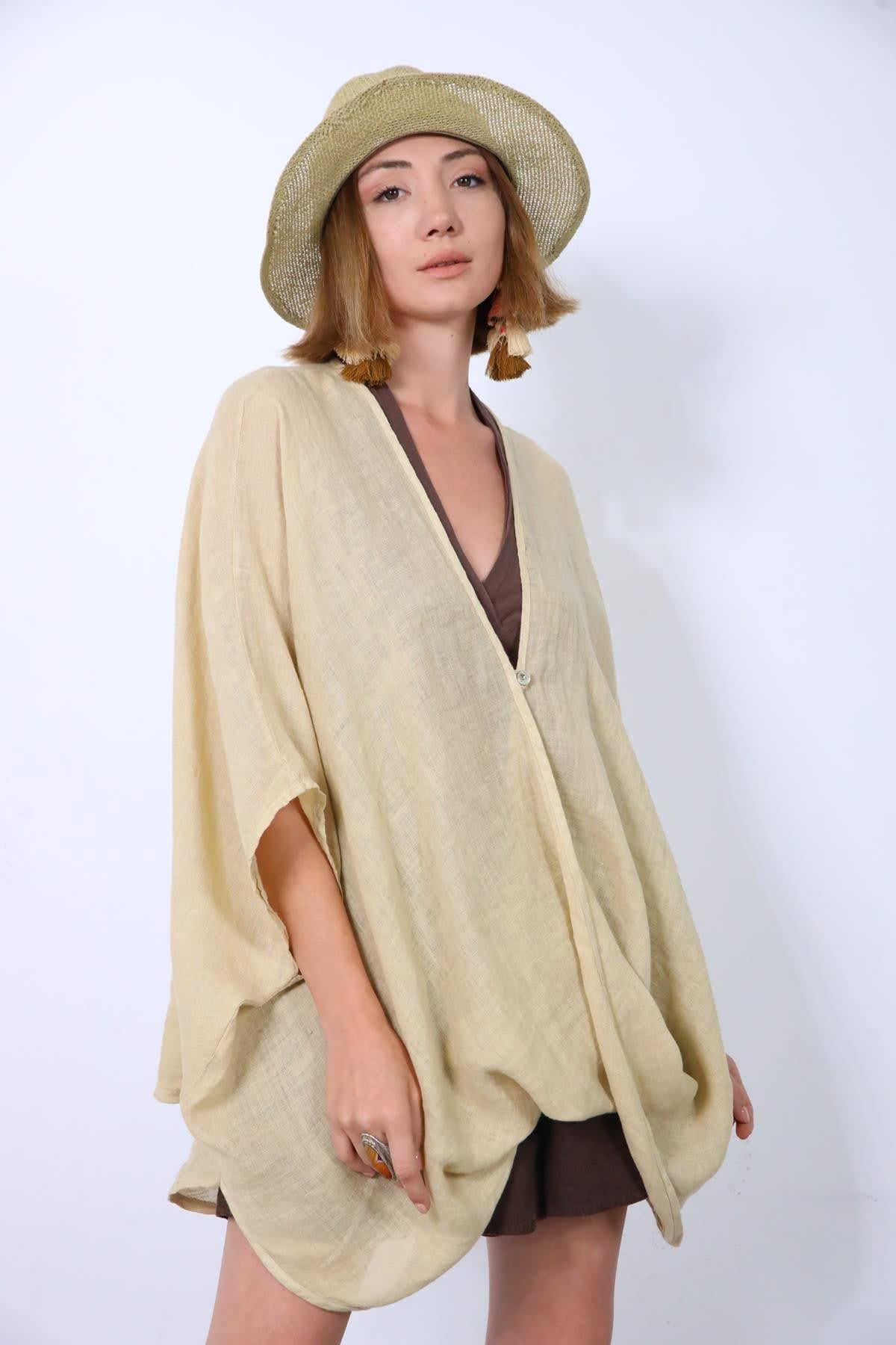 Bej Tek Düğme Keten Judith Bluz - Şaman Butik - Bohem Giyim ve Aksesuar | Kadın & Erkek Bej Tek Düğme Keten Judith Bluz