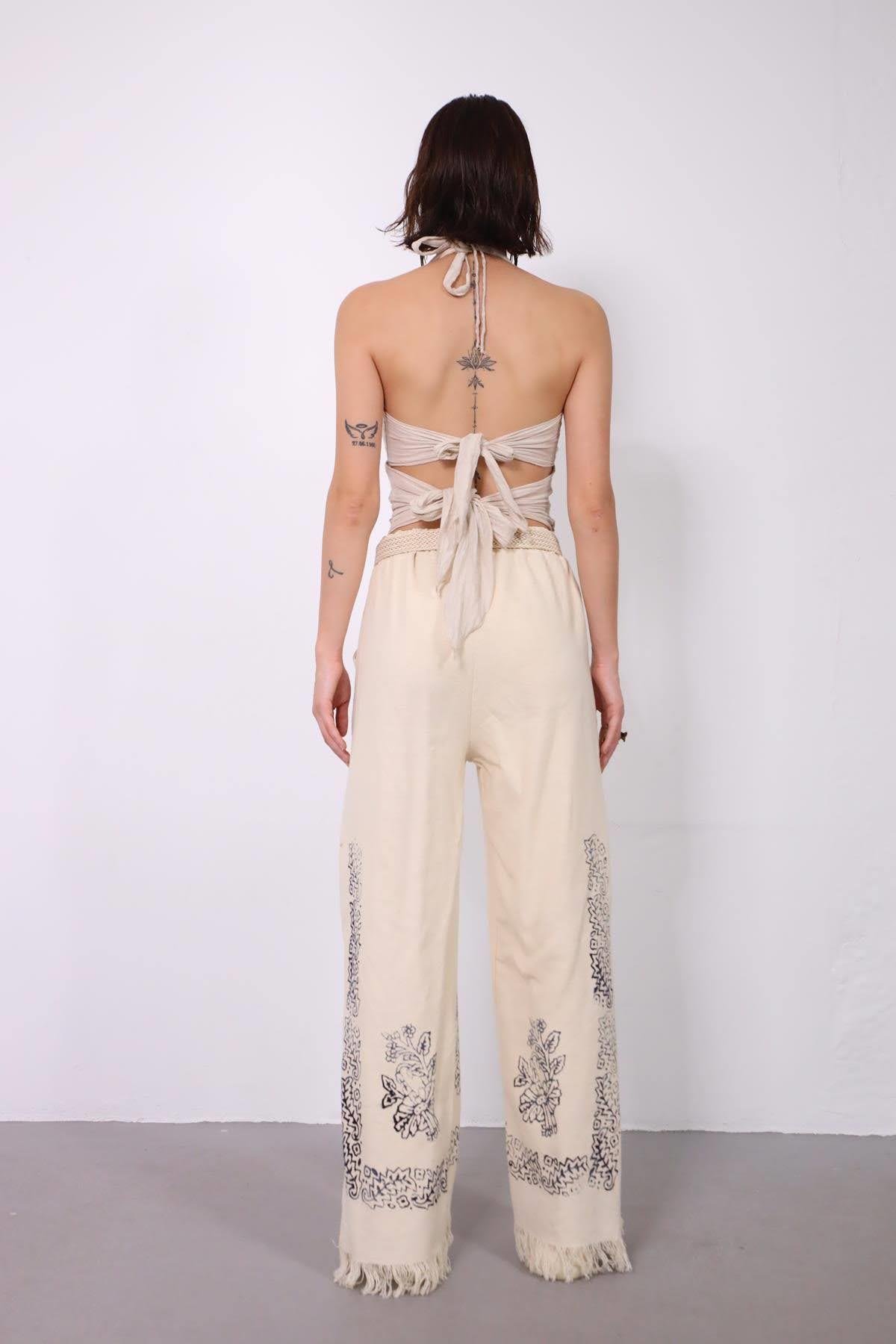 Krem Rengi Paçası Püsküllü Otantik Desenli Pantolon - Şaman Butik Krem Rengi Paçası Püsküllü Otantik Desenli Pantolon