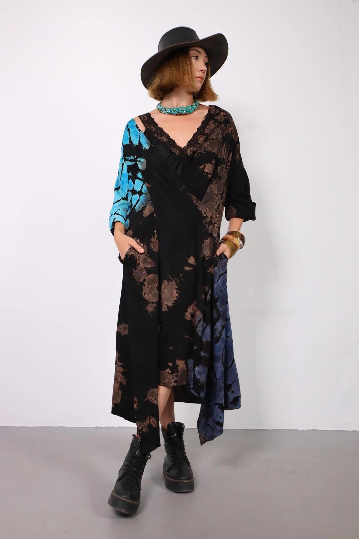 Turkuaz Yaka Detaylı Batikli Elbise - Şaman Butik Turkuaz Yaka Detaylı Batikli Elbise