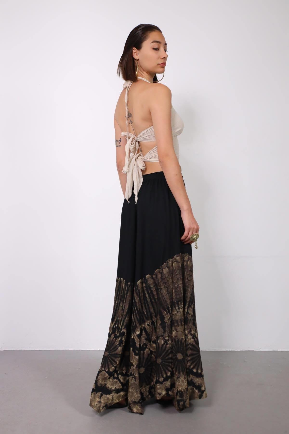 Siyah Paçası Yırtmaçlı Batik Desenli Pantolon - Şaman Butik Siyah Paçası Yırtmaçlı Batik Desenli Pantolon