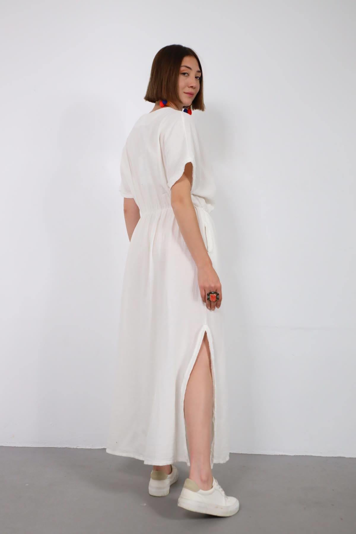 Beyaz Püsküllü Yırtmaçlı Anvelop Elbise - Şaman Butik Beyaz Püsküllü Yırtmaçlı Anvelop Elbise