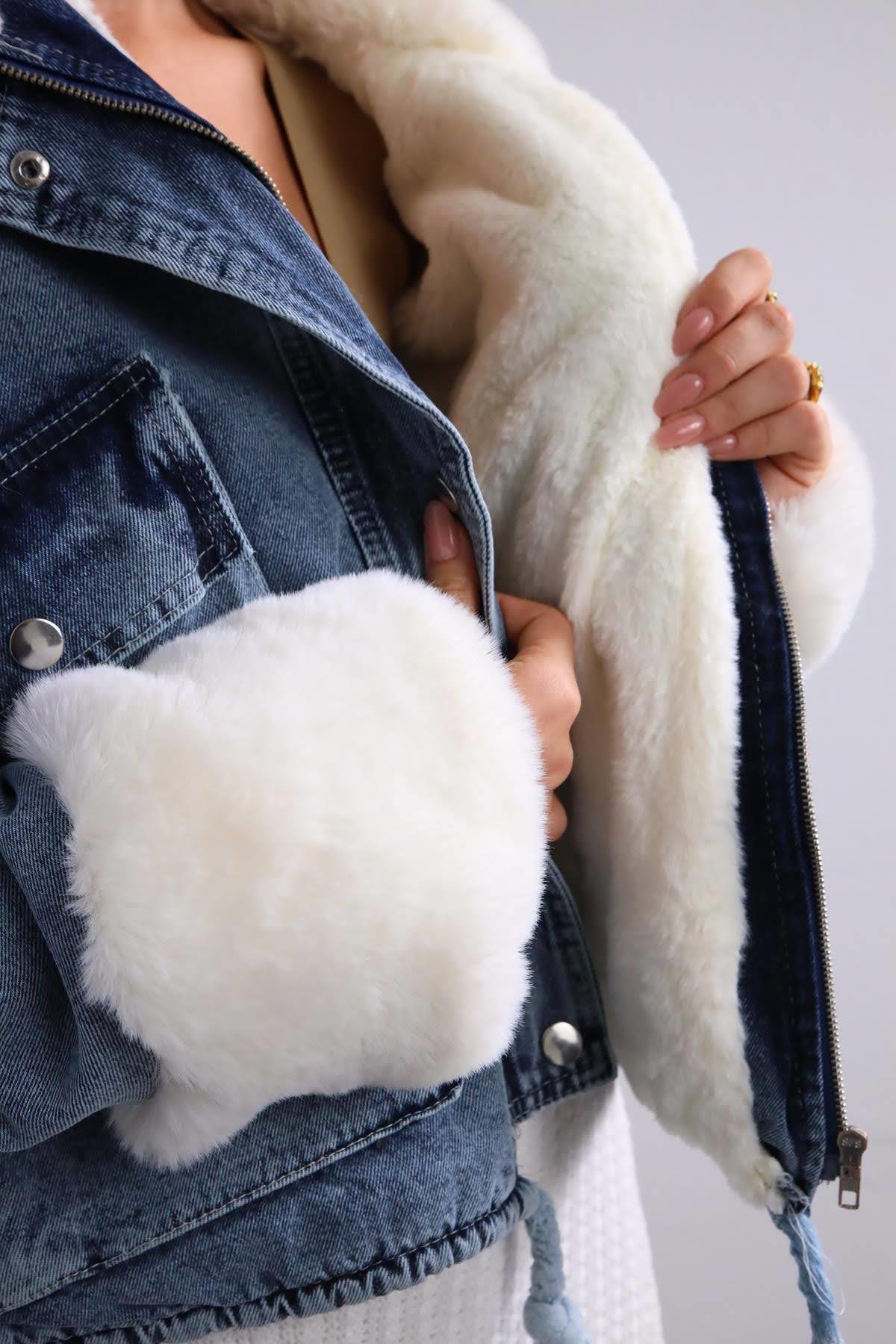 Mavi Omzu Apoletli İçi Peluş Büyük Cepli Kot Ceket - Şaman Butik - Bohem Giyim ve Aksesuar | Kadın & Erkek Mavi Omzu Apoletli İçi Peluş Büyük Cepli Kot Ceket