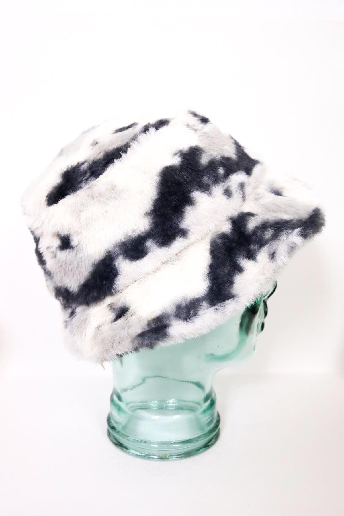  Gri Desenli Peluş Bucket Şapka