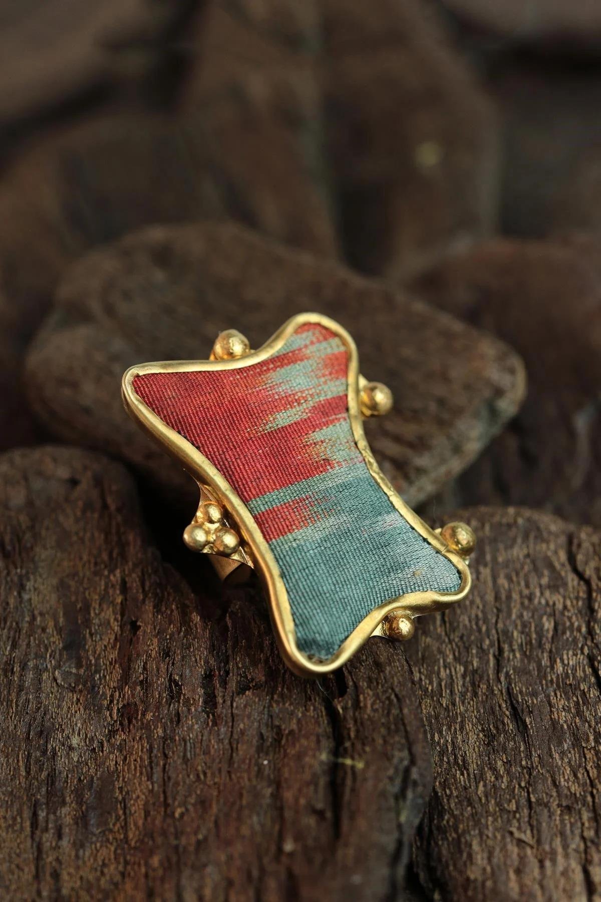  Kaneviçe İşlemeli Asimetrik El Yapımı Tasarım Yüzük