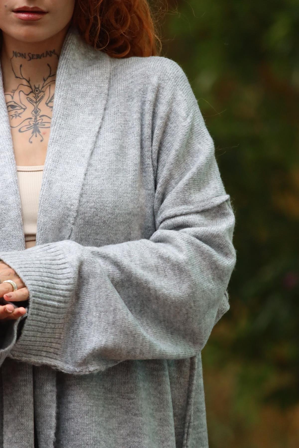 Açık Gri Şal Yaka Uzun Hırka