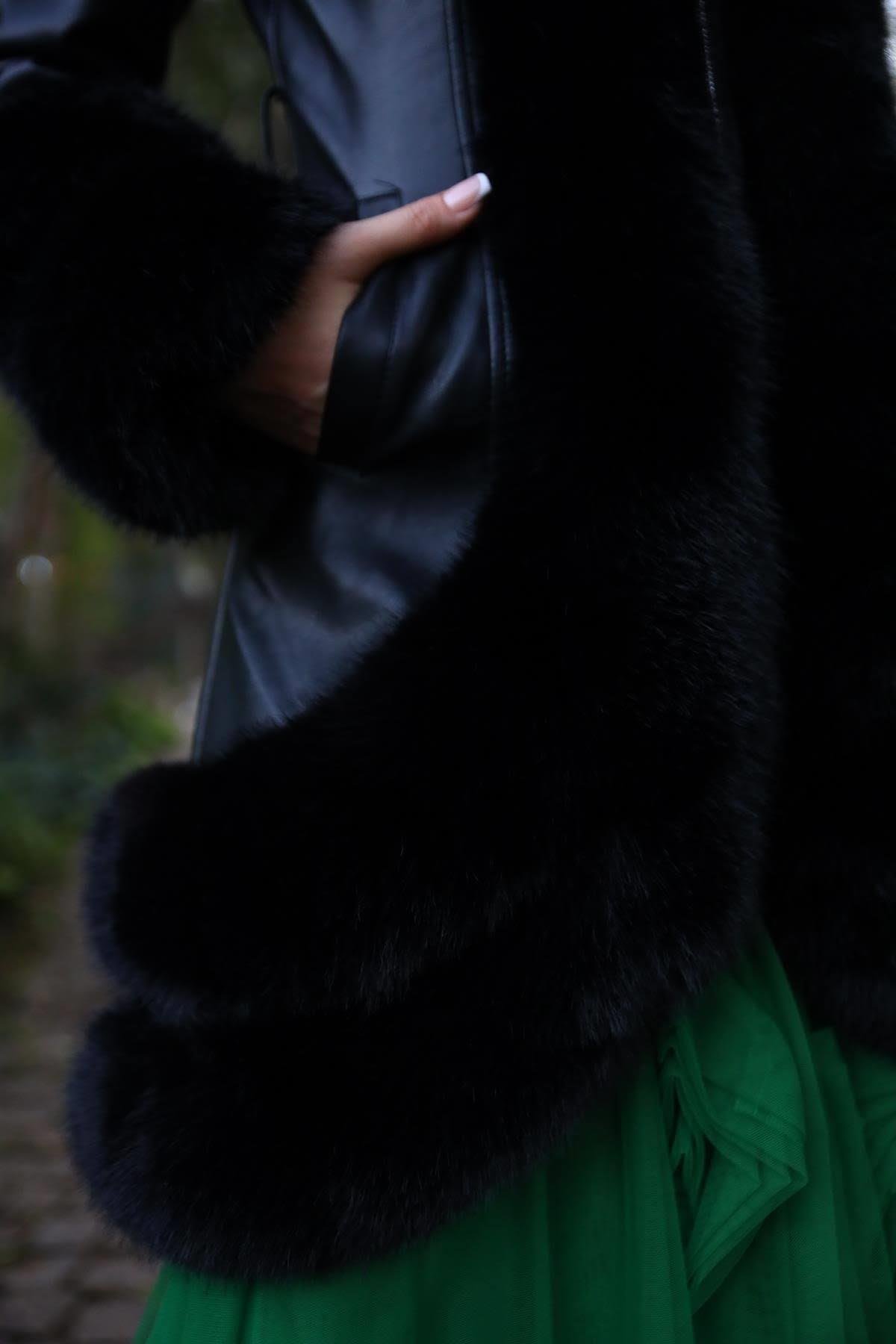 Black Fur Detailed Hooded Leather Coat Black Fur Detailed Hooded Leather Coat
