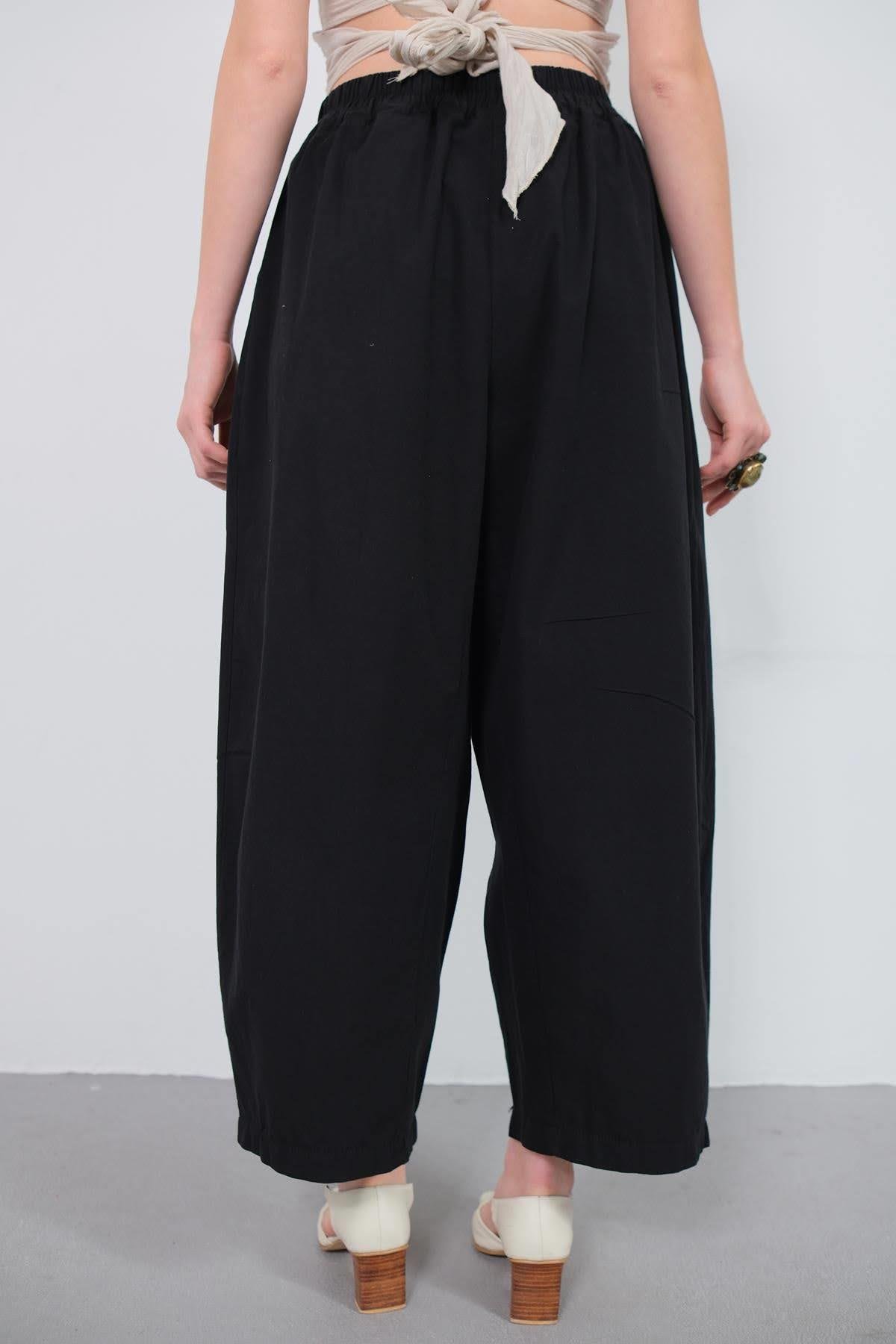 Siyah Önden Pileli Salaş Pantolon - Şaman Butik Siyah Önden Pileli Salaş Pantolon