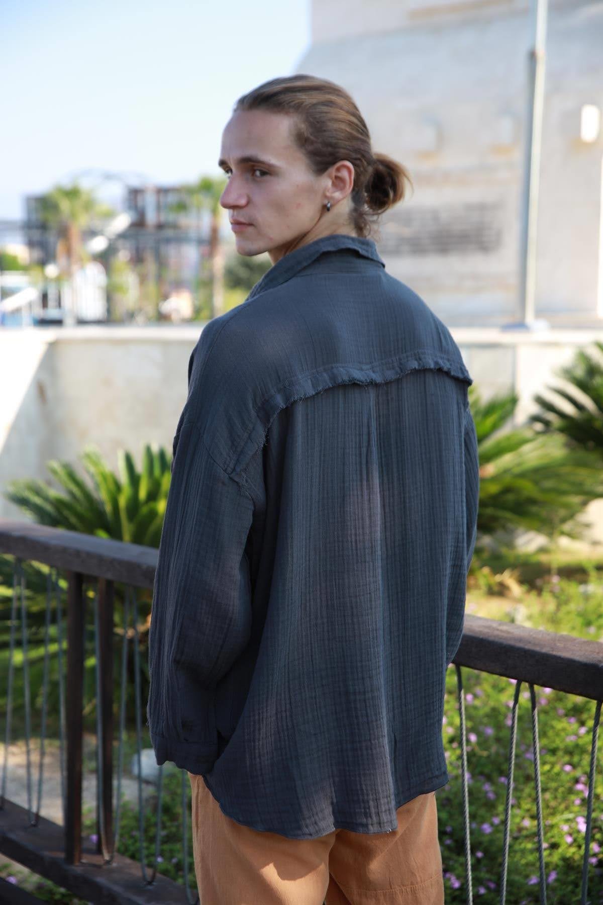 Antrasit Sırtı Püsküllü Gömlek