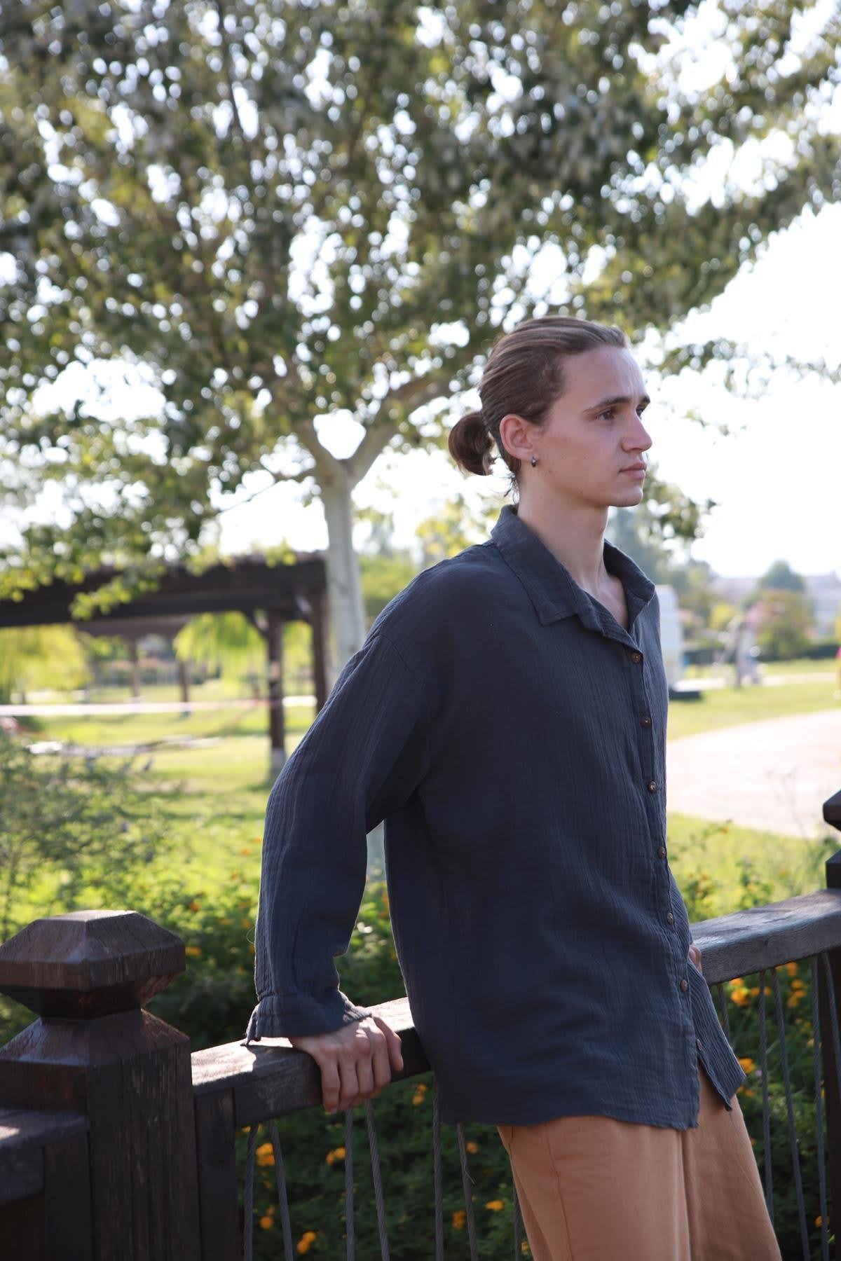 Antrasit Sırtı Püsküllü Gömlek