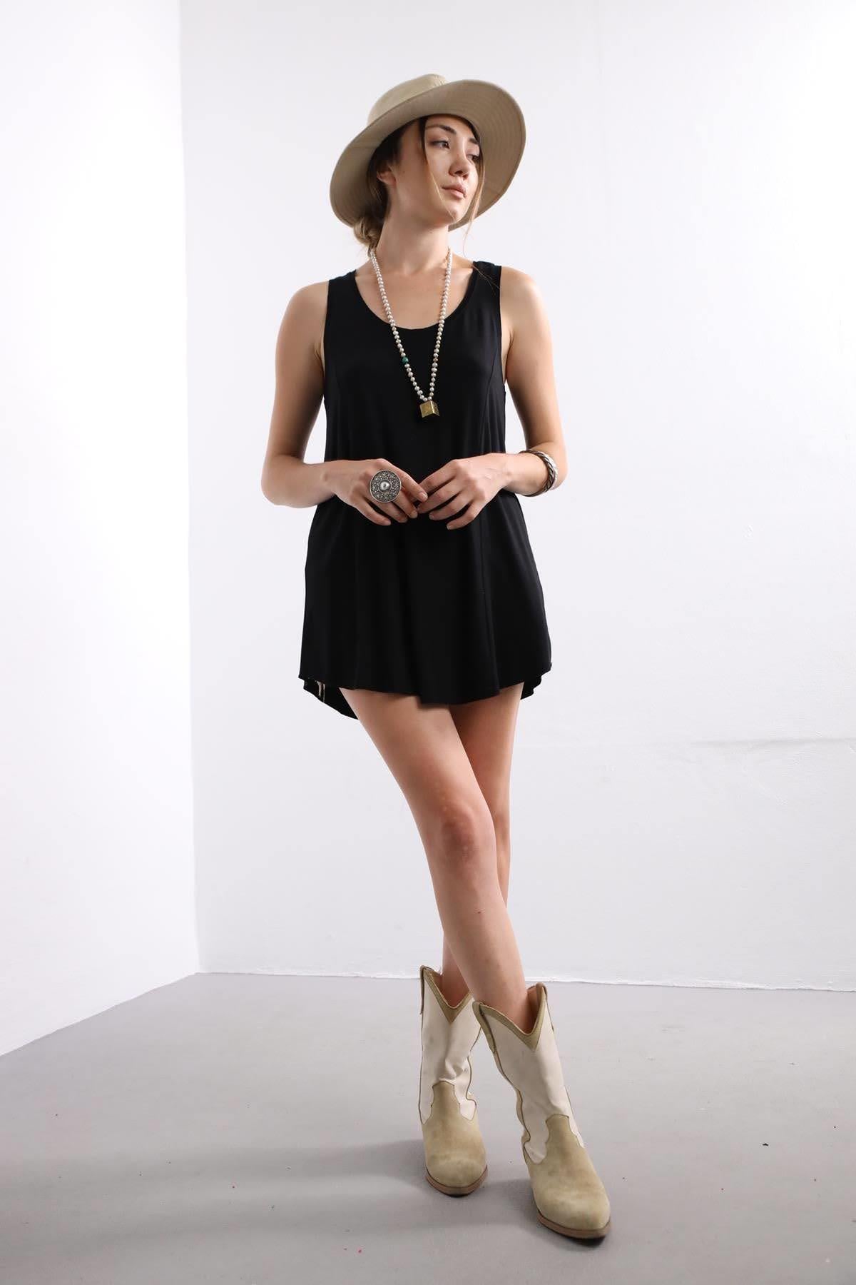 Black Basic Tank Top - Saman Butik | Boho Fashion Black Basic Tank Top