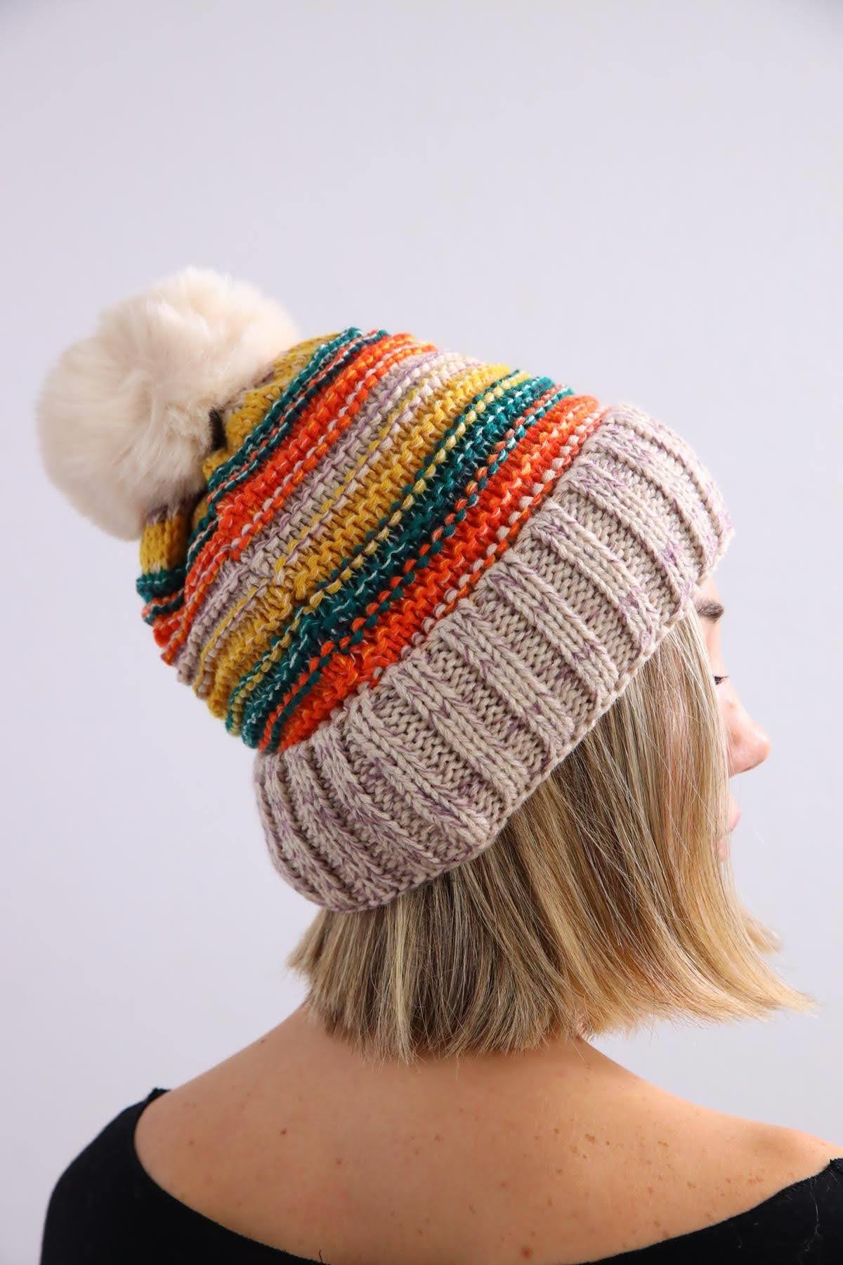  Taş Rengi Çizgili İçi Peluş Ponponlu Örgü Bere