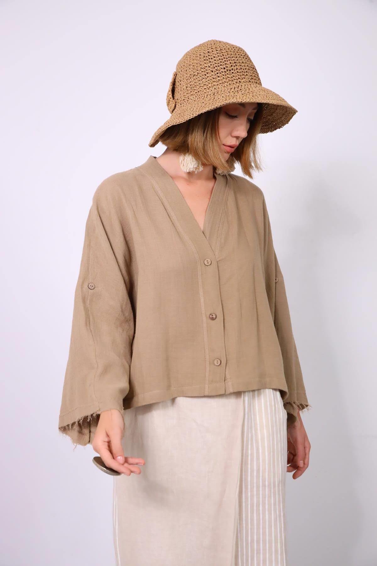  Açık Kahverengi Yarasa Kol Püsküllü Sırt Detaylı Gömlek