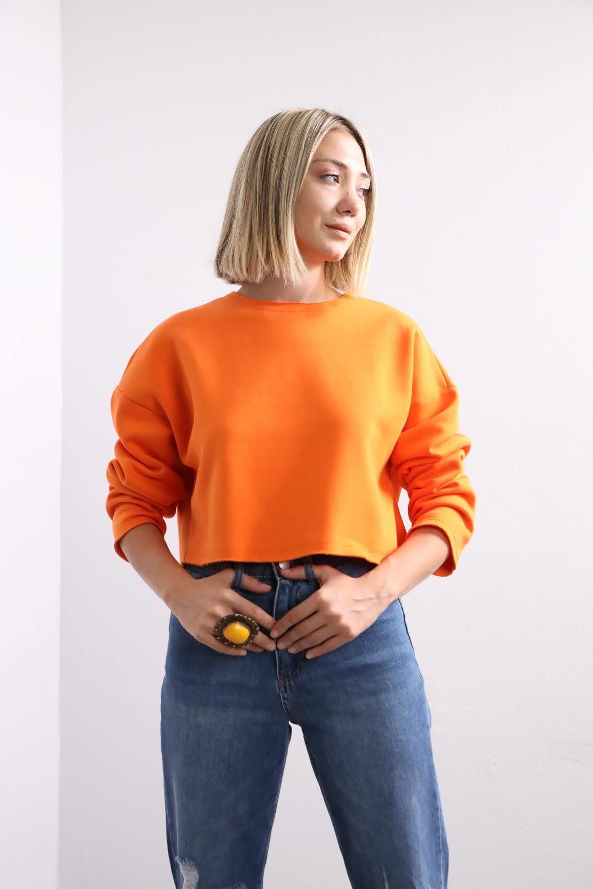  Turuncu Salaş Crop Sweat