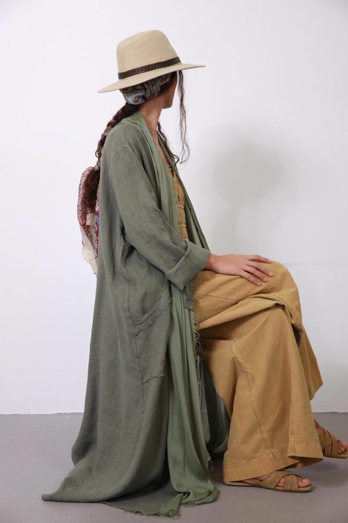  Haki Cebi ve Yakası Püskül Detaylı Keten Kaftan