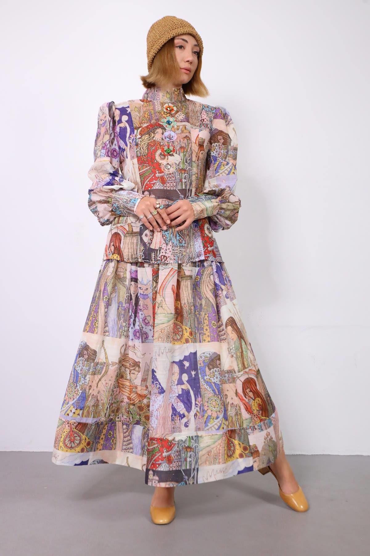  Krem Rengi Anime Figürlü Taş Detaylı Etek Gömlek Takım