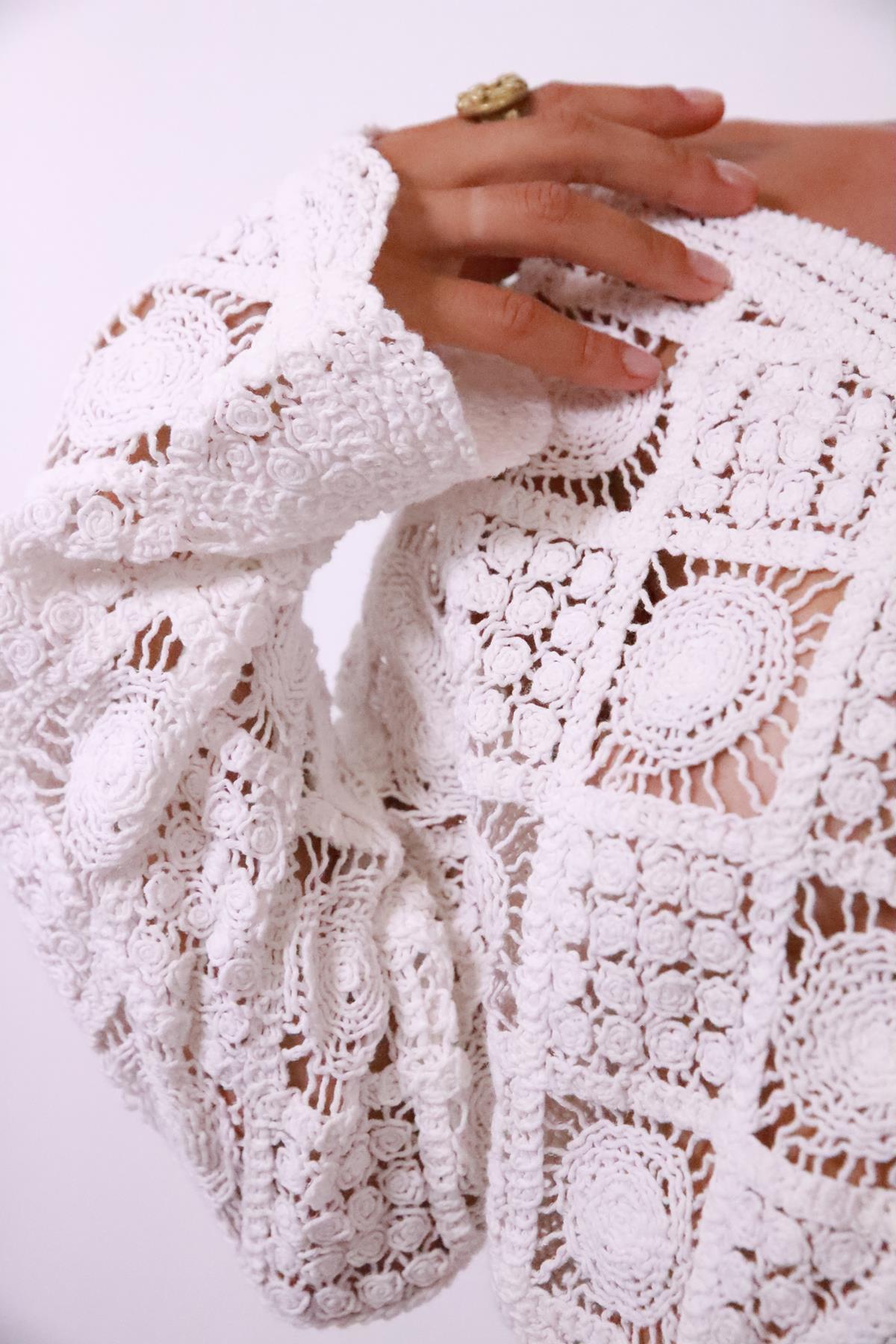 Beyaz Dantel Hırka ve Etek Takım - Şaman Butik Beyaz Dantel Hırka ve Etek Takım