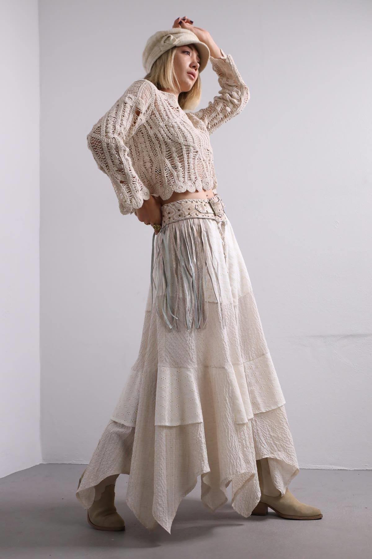  Krem Rengi Dantel Detaylı Kat Kat Etek