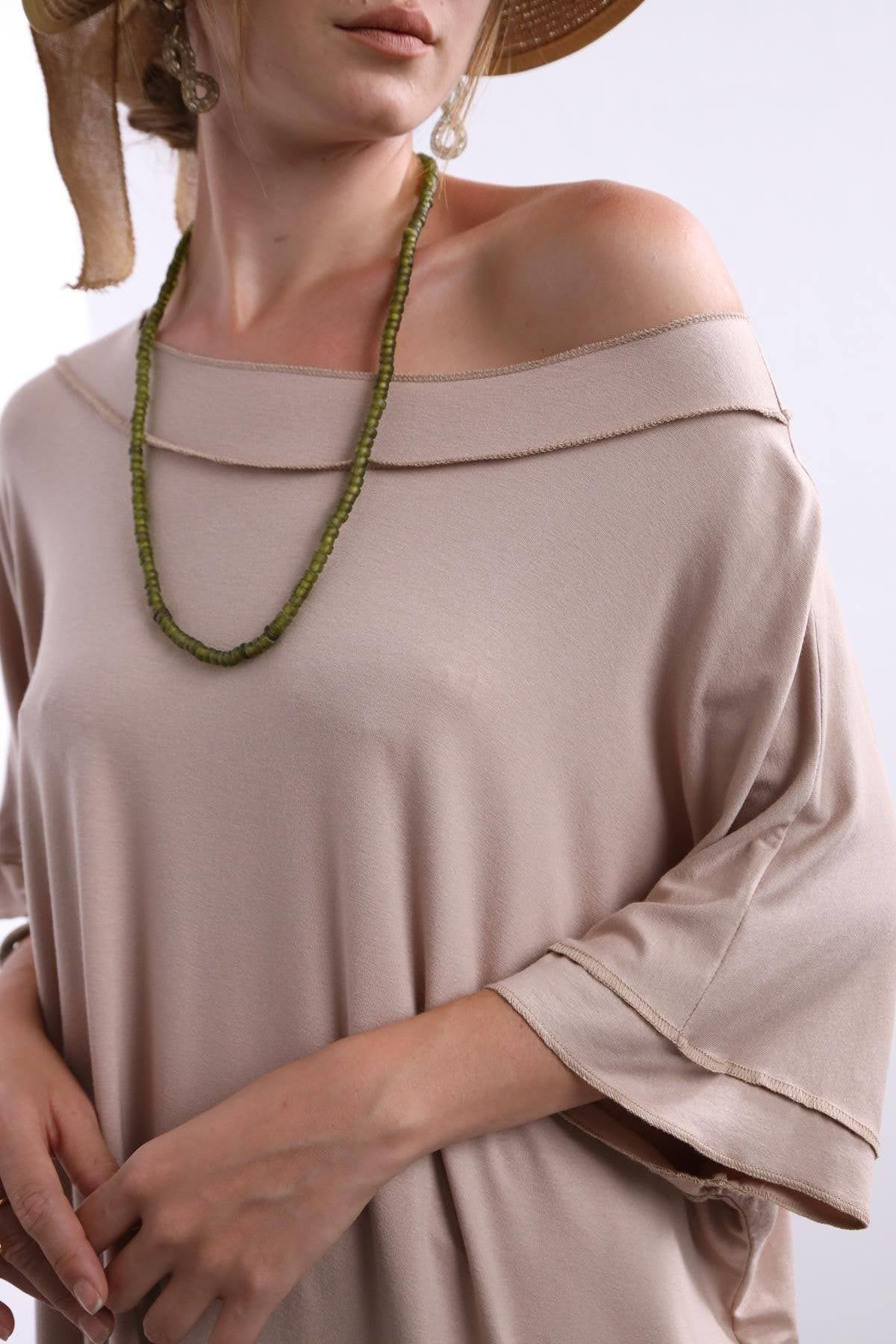  Bej Kayık Yaka Dikişli Bluz