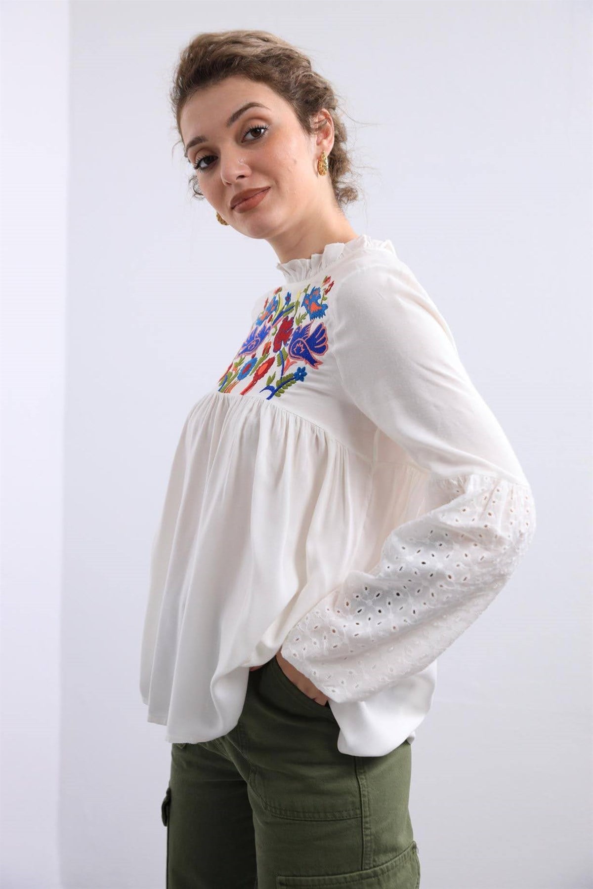 White Bird Figure Perforated Sleeves Blouse - Saman Butik | Shop Online White Bird Figure Perforated Sleeves Blouse