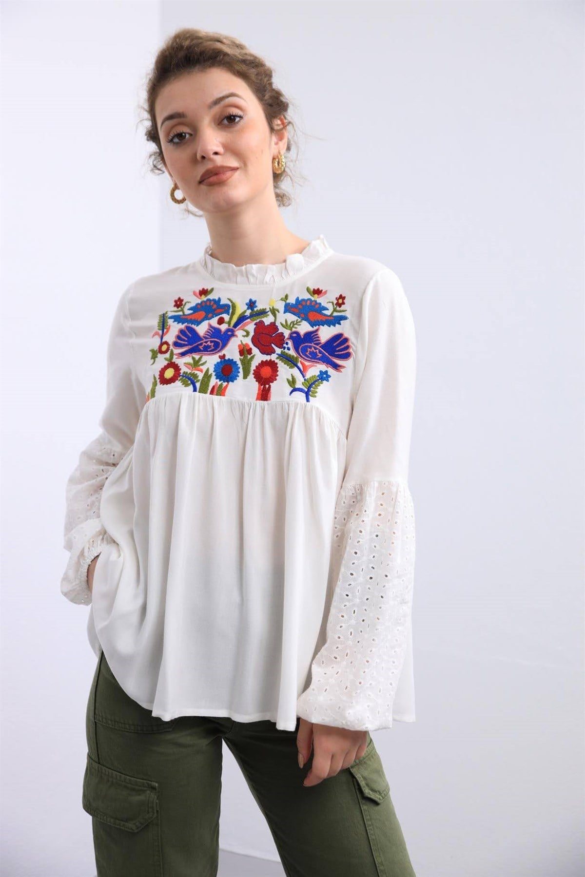 White Bird Figure Perforated Sleeves Blouse - Saman Butik | Shop Online White Bird Figure Perforated Sleeves Blouse