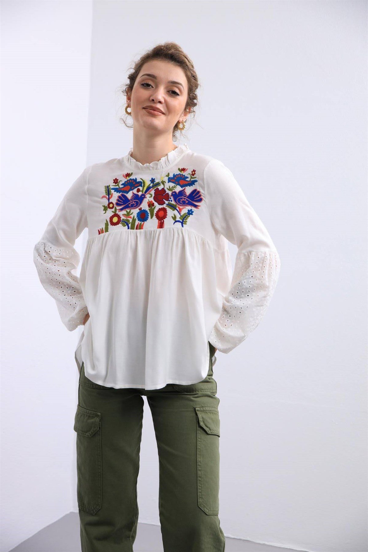 White Bird Figure Perforated Sleeves Blouse - Saman Butik | Shop Online White Bird Figure Perforated Sleeves Blouse
