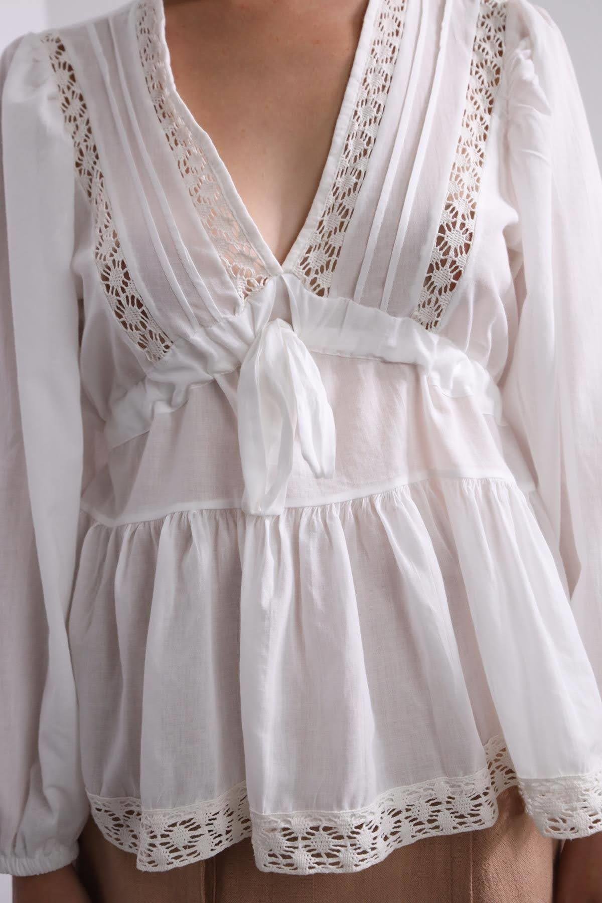 Saman Butik | Shop Online White V Neck Blouse with Tie Detail