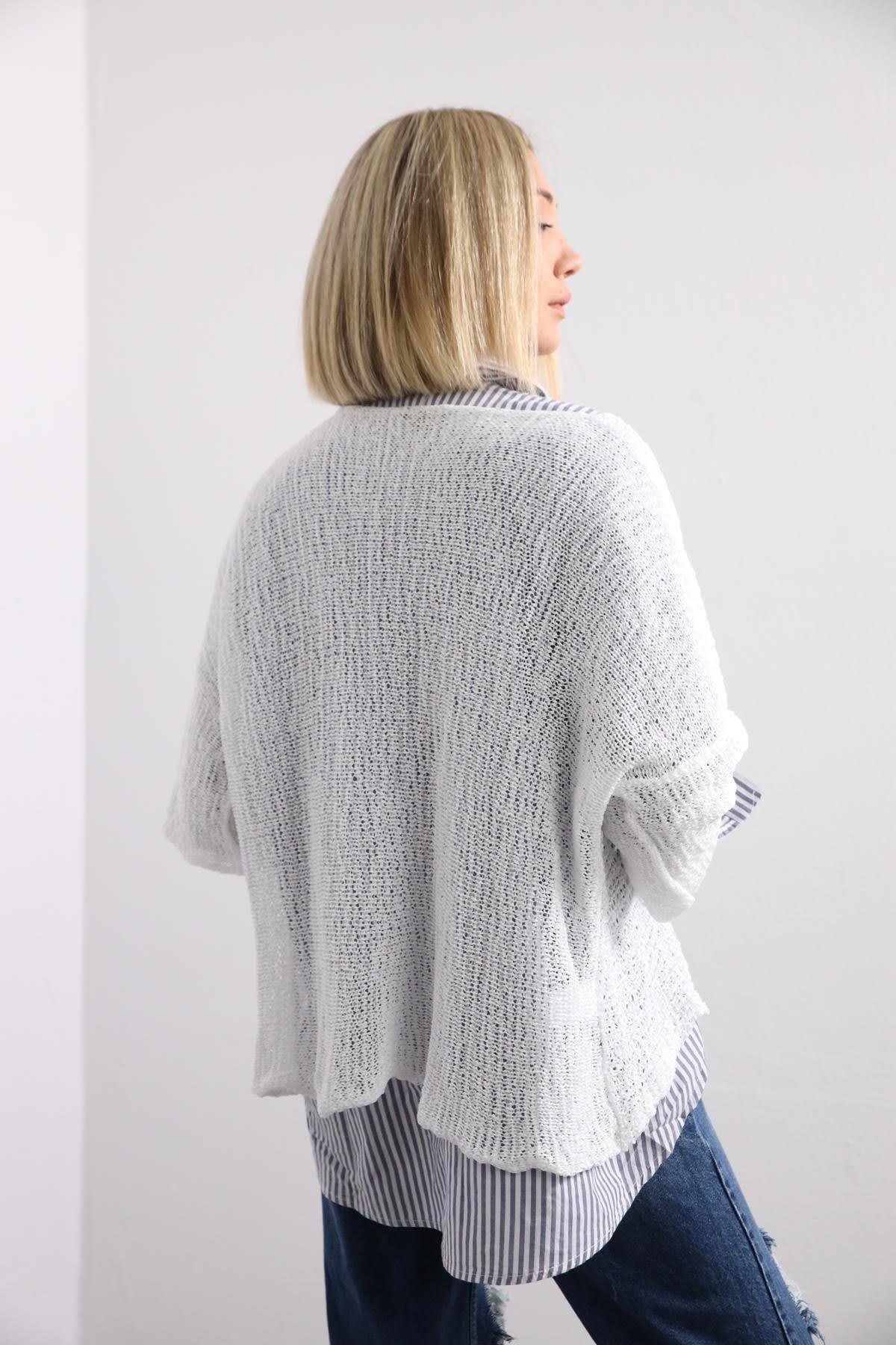 Saman Butik | Shop Online White Lightweight Knitted Blouse