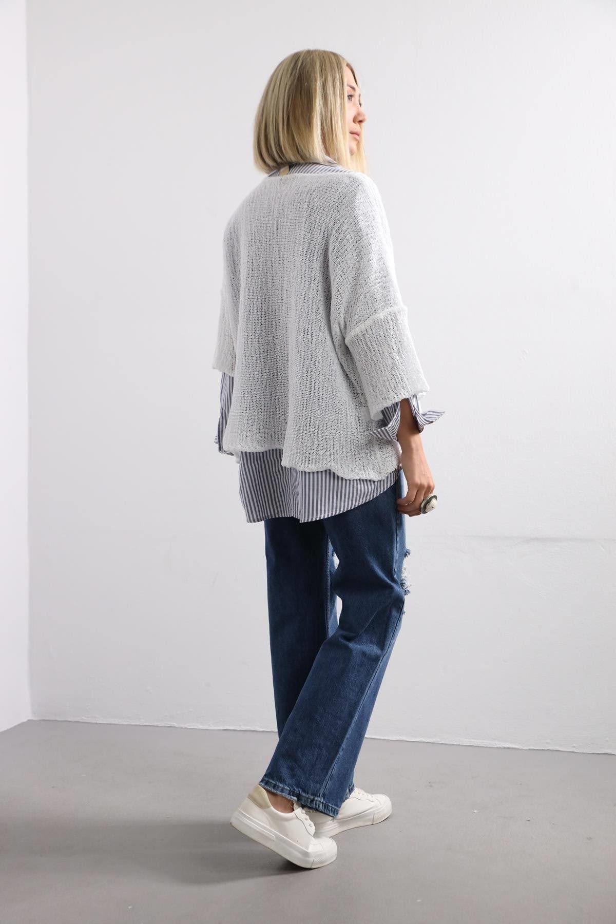 Saman Butik | Shop Online White Lightweight Knitted Blouse