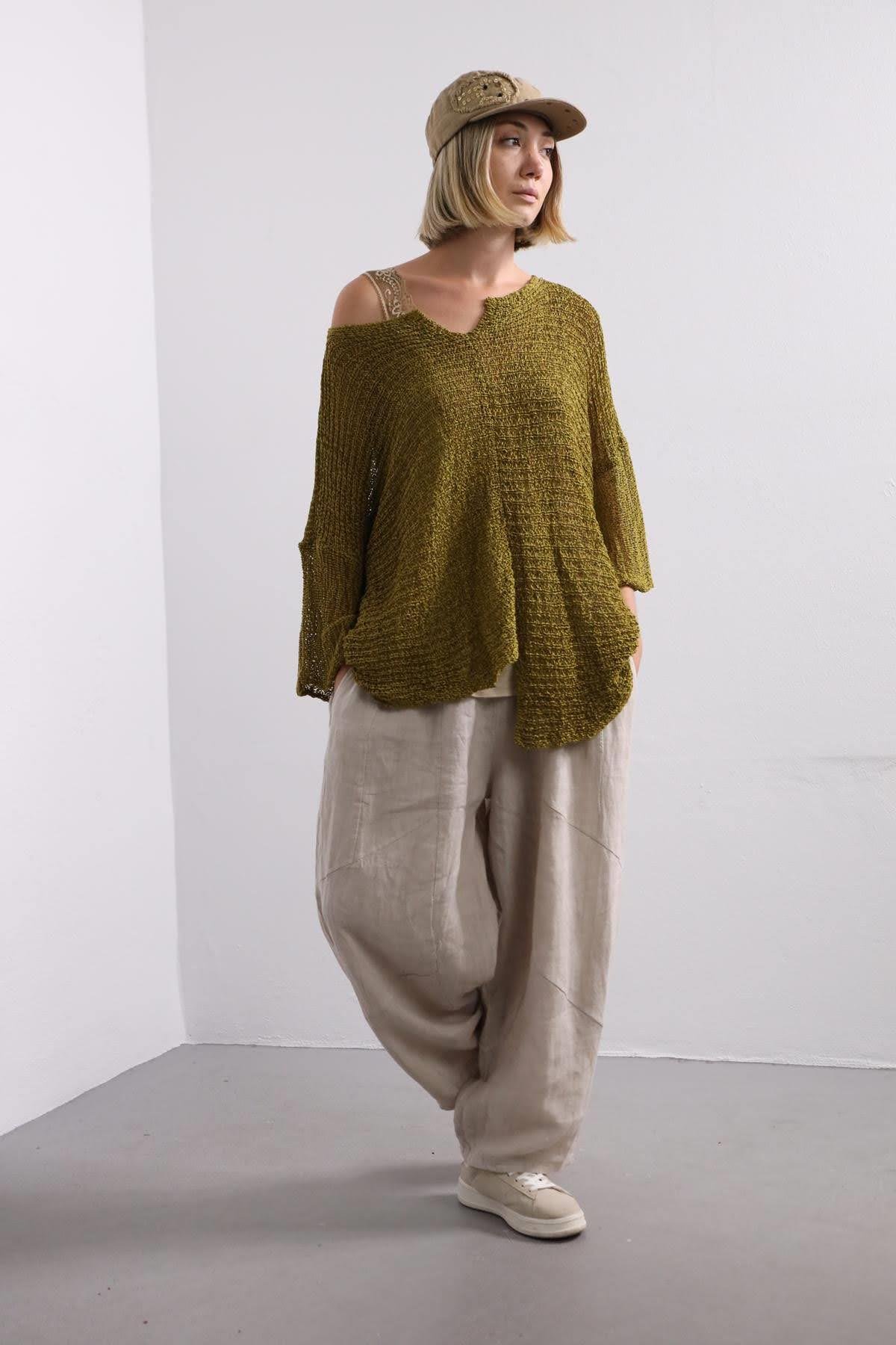 Fıstık Yeşili Yakası Kesik Detay Merserize Bluz - Şaman Butik Fıstık Yeşili Yakası Kesik Detay Merserize Bluz