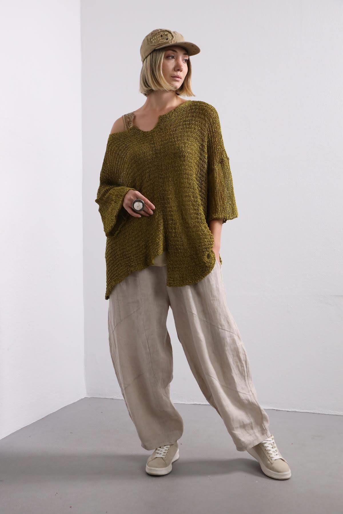 Fıstık Yeşili Yakası Kesik Detay Merserize Bluz - Şaman Butik Fıstık Yeşili Yakası Kesik Detay Merserize Bluz