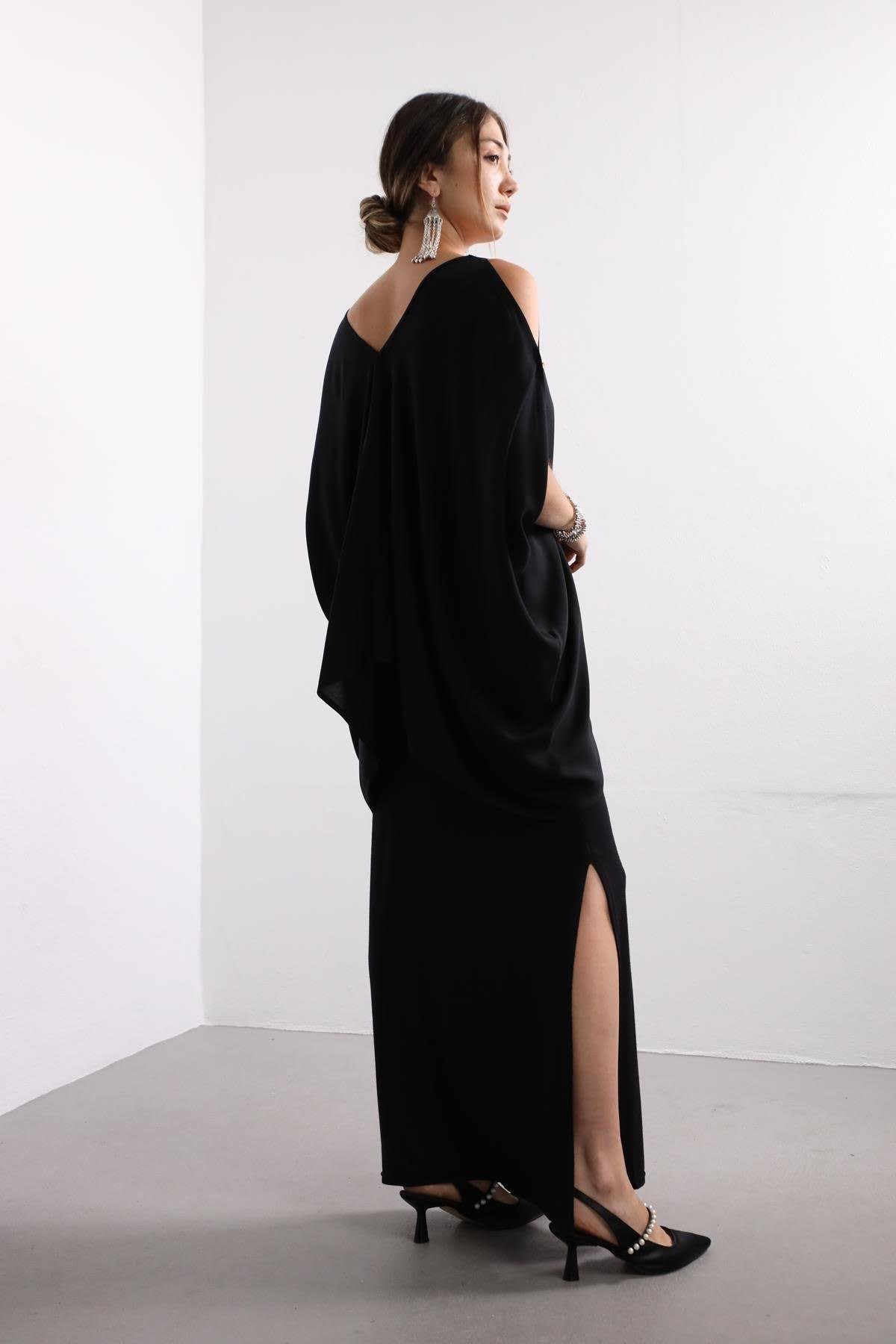 Black Boat Neck Open Shoulder Loose Blouse - Saman Butik | Boho Fashion Black Boat Neck Open Shoulder Loose Blouse