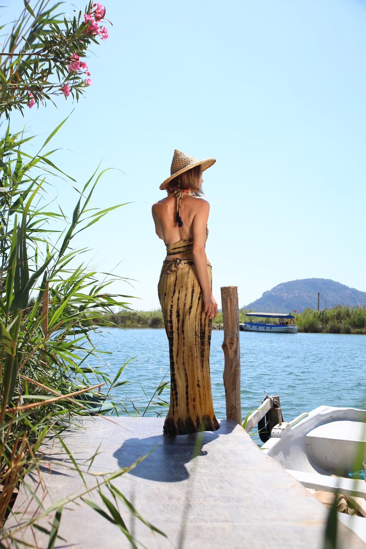  Bej Desenli İpek Pareo Takım