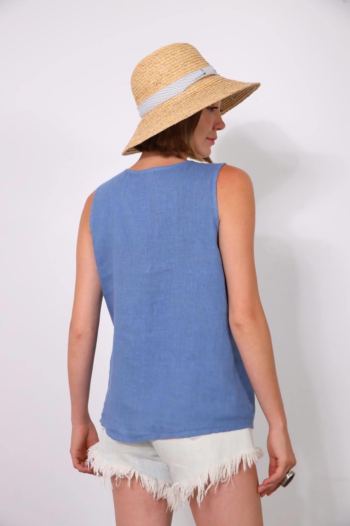 İndigo Mavi Kesik Yaka Pileli Keten Kolsuz Bluz - Şaman Butik İndigo Mavi Kesik Yaka Pileli Keten Kolsuz Bluz