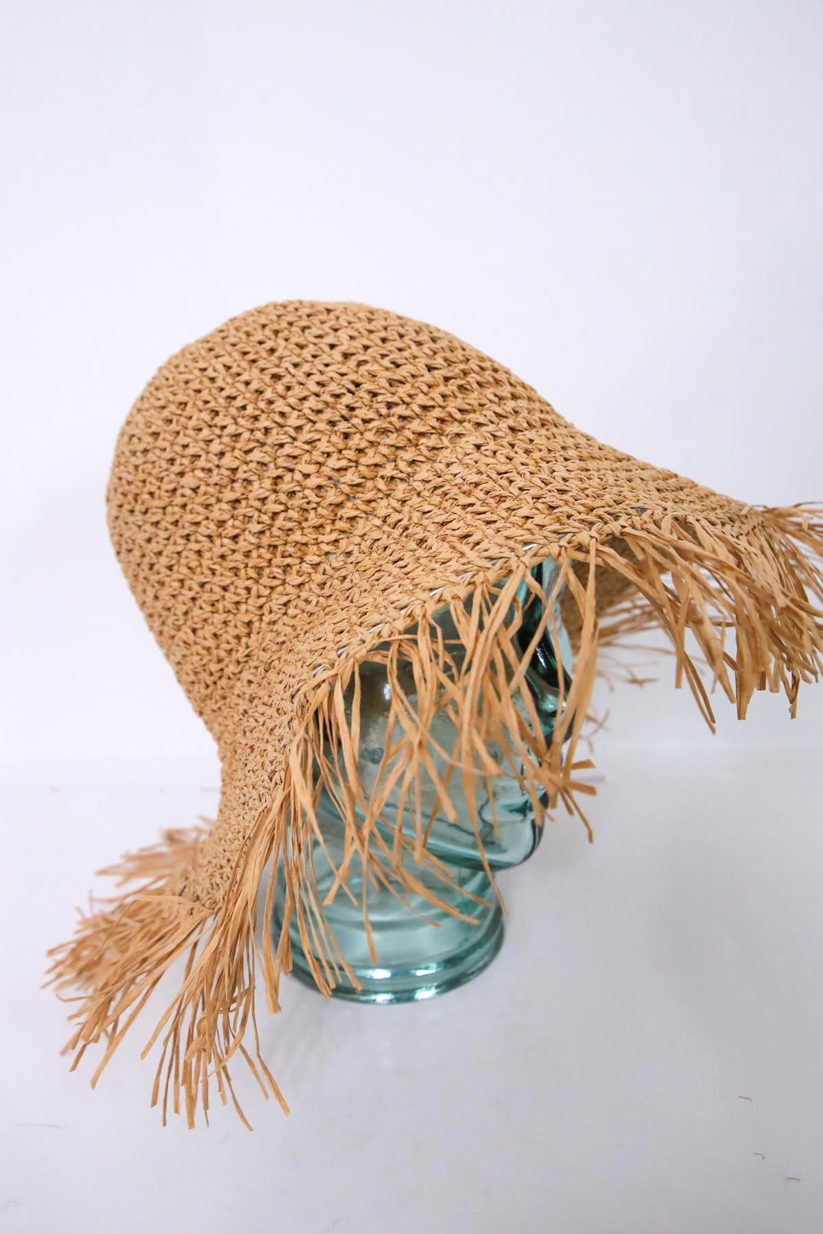  Camel Rengi El Örgüsü Saçaklı Hasır Şapka