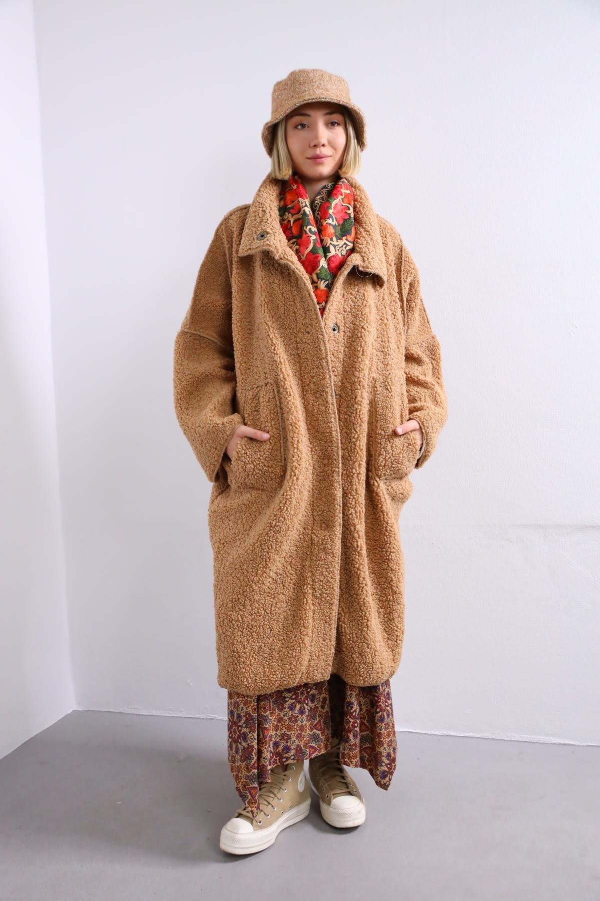  Camel Rengi Dikiş Detaylı Oversize Kaban