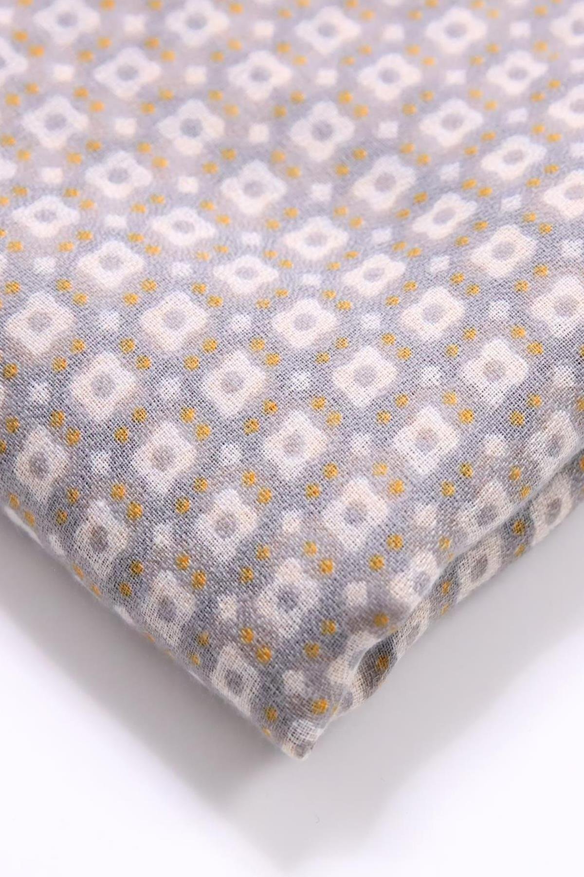 Krem Rengi Parça Parça Desenli Otantik Şal - Şaman Butik Krem Rengi Parça Parça Desenli Otantik Şal