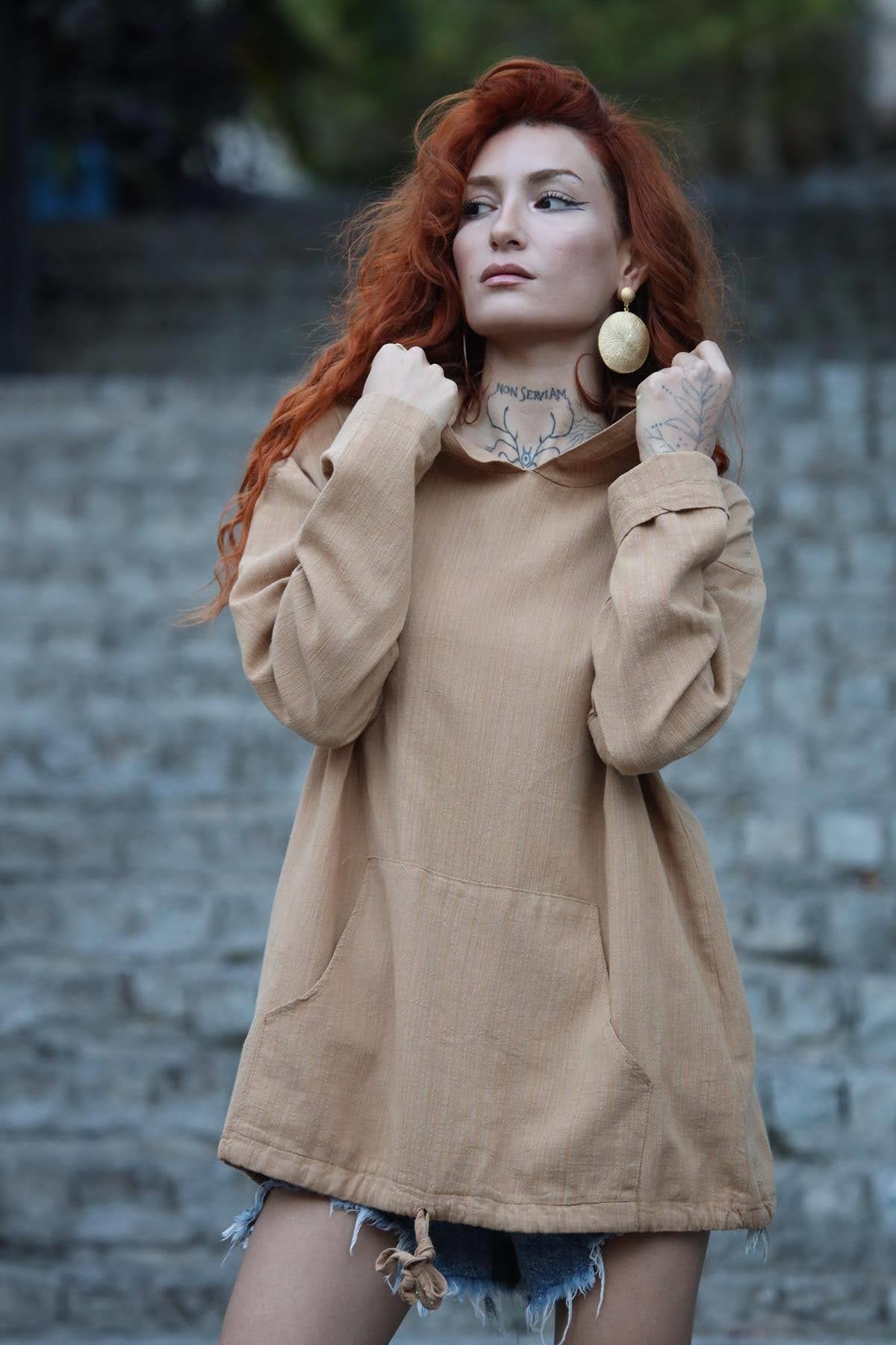 Camel Rengi Kapüşonlu Kanguru Cepli Büzgülü Sweat