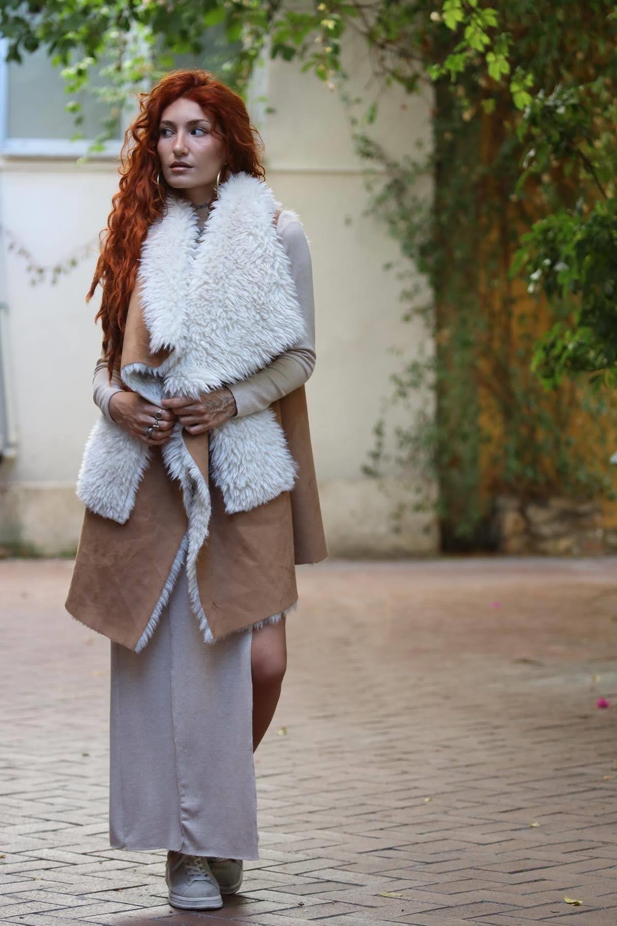 Camel Rengi Kürklü Süet Yelek